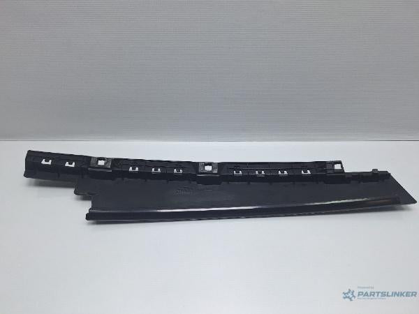 Ornament usa dreapta fata VOLKSWAGEN PASSAT Variant (3G5) [ 2014 - > ] TDI (CRLB, DBGA, DFGA) 110KW|150HP OEM 3GO837902M