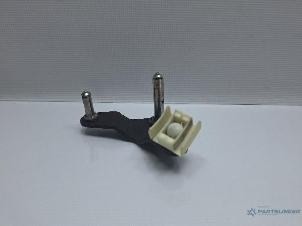 Levier timonerie VOLKSWAGEN GOLF IV (1J1) [ 1997 - 2007 ] 16V (AHW, AKQ, APE, AXP, BCA) 55KW|75HP OEM 1J0711202P