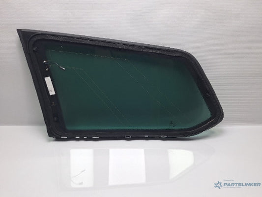 Geam fix lateral privasy dreapta spate VOLKSWAGEN PASSAT Variant (3G5) [ 2014 - > ] TDI (CRLB, DBGA, DFGA) 110KW|150HP 3G9845298CJ