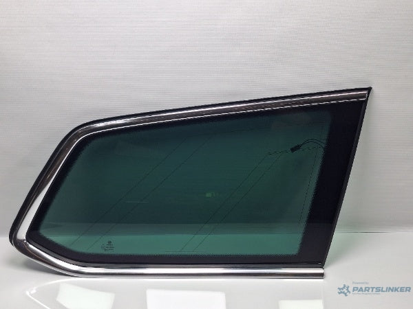 Geam fix lateral privasy dreapta spate VOLKSWAGEN PASSAT Variant (3G5) [ 2014 - > ] TDI (CRLB, DBGA, DFGA) 110KW|150HP 3G9845298CJ