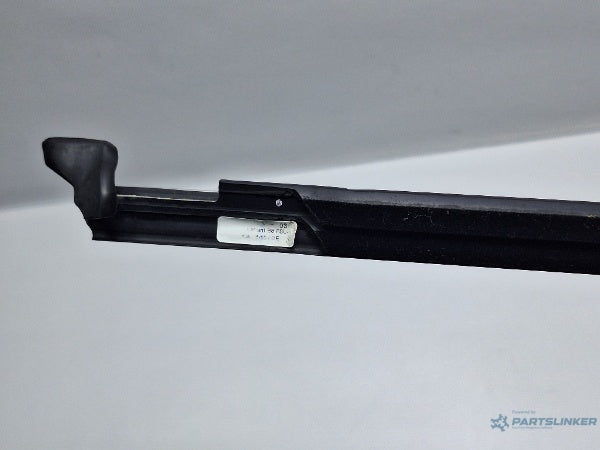 Perie geam stanga spate VOLKSWAGEN PASSAT Variant (3G5) [ 2014 - > ] TDI (CRLB, DBGA, DFGA) 110KW|150HP 3G9839475