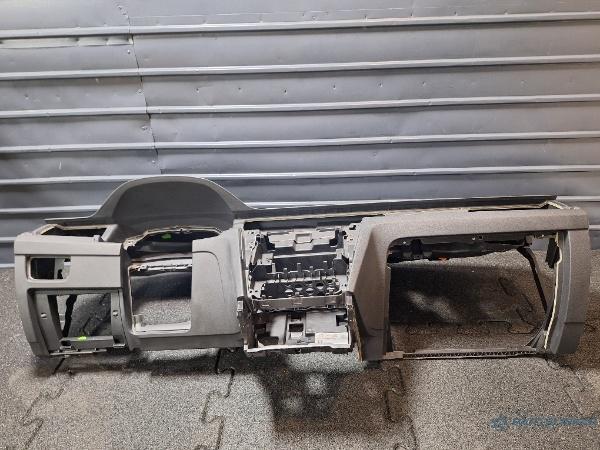 Plansa bord VOLKSWAGEN PASSAT B8 [ 2014 -> ] OEM 3G1857995