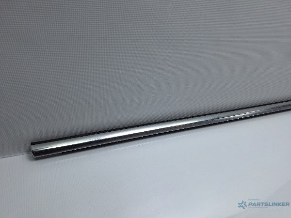 Perie geam dreapta fata VOLKSWAGEN PASSAT Variant (3G5) [ 2014 - > ] TDI (CRLB, DBGA, DFGA) 110KW|150HP 3G0837476