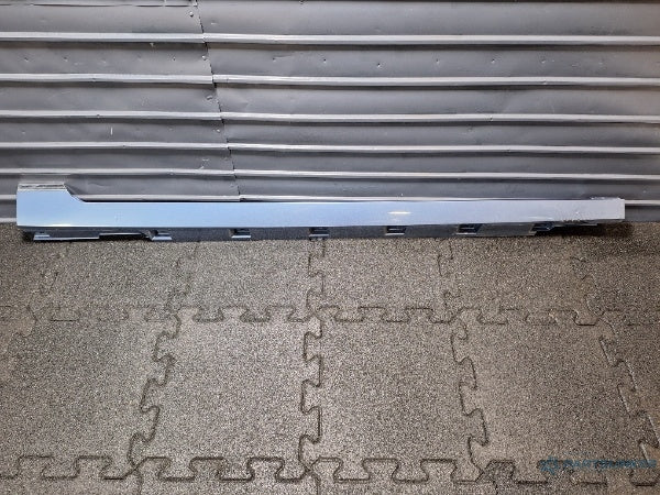 Ornament prag dreapta VOLKSWAGEN PASSAT Variant (3G5) [ 2014 - > ] TDI (CRLB, DBGA, DFGA) 110KW|150HP 3G0853858