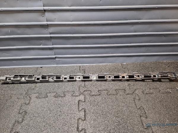 Suport prindere ornament prag dreapta VOLKSWAGEN PASSAT Variant (3G5) [ 2014 - > ] TDI (CRLB, DBGA, DFGA) 110KW|150HP OEM 3G0853946