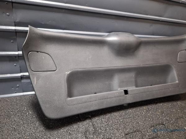 Ornament haion AUDI A3 II Sportback (8PA) [ 2004 - 2015 ] TDI 16V (BKD, CBAB, CFFB, CLJA) 103KW|140HP OEM 8P4867979E