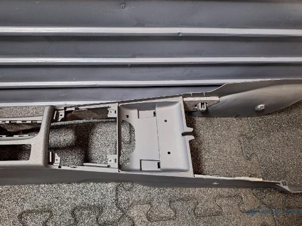 Consola centrala AUDI A3 II Sportback (8PA) [ 2004 - 2015 ] TDI 16V (BKD, CBAB, CFFB, CLJA) 103KW|140HP OEM 8P1863244A