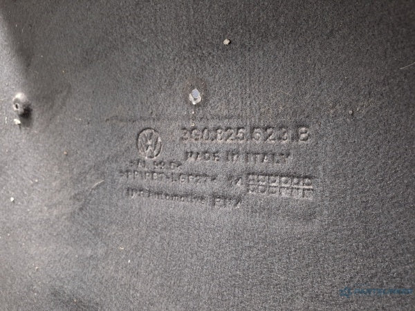 Scut portbagaj VOLKSWAGEN PASSAT Variant (3G5) [ 2014 - > ] TDI (CRLB, DBGA, DFGA) 110KW|150HP 3G0825523B