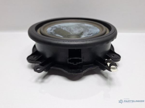 Boxa usa AUDI A3 II Sportback (8PA) [ 2004 - 2015 ] TDI 16V (BKD, CBAB, CFFB, CLJA) 103KW|140HP OEM 8P0035411C