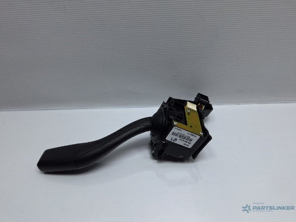 Maneta semnalizare AUDI A3 II Sportback (8PA) [ 2004 - 2015 ] TDI 16V (BKD, CBAB, CFFB, CLJA) 103KW|140HP 8P0953513E