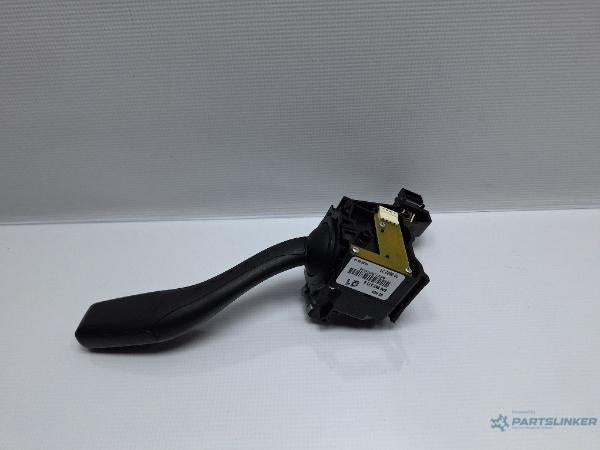 Maneta semnalizare AUDI A3 II Sportback (8PA) [ 2004 - 2015 ] TDI 16V (BKD, CBAB, CFFB, CLJA) 103KW|140HP OEM 8P0953513E