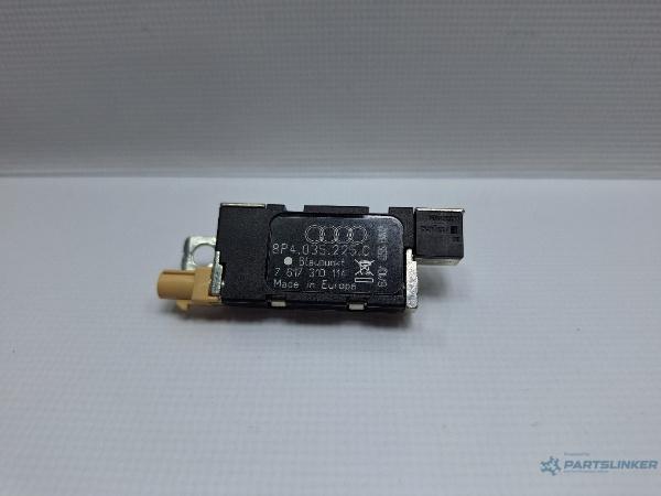 Amplificator antena AUDI A3 II Sportback (8PA) [ 2004 - 2015 ] TDI 16V (BKD, CBAB, CFFB, CLJA) 103KW|140HP OEM 8P4035225C