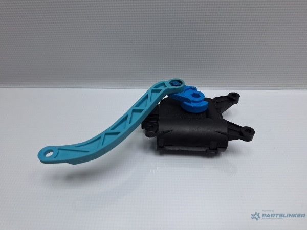 Motoras clapeta aeroterma AUDI A3 II Sportback (8PA) [ 2004 - 2015 ] TDI 16V (BKD, CBAB, CFFB, CLJA) 103KW|140HP BOSCH 0132801343 1K1907511E