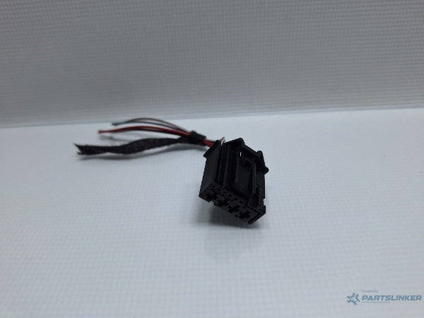 Mufa conector 4 pini AUDI A3 II Sportback (8PA) [ 2004 - 2015 ] TDI 16V (BKD, CBAB, CFFB, CLJA) 103KW|140HP 6Q0972704