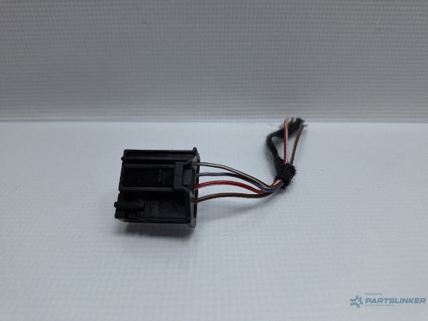 Mufa conector 4 pini AUDI A3 II Sportback (8PA) [ 2004 - 2015 ] TDI 16V (BKD, CBAB, CFFB, CLJA) 103KW|140HP 6Q0972704