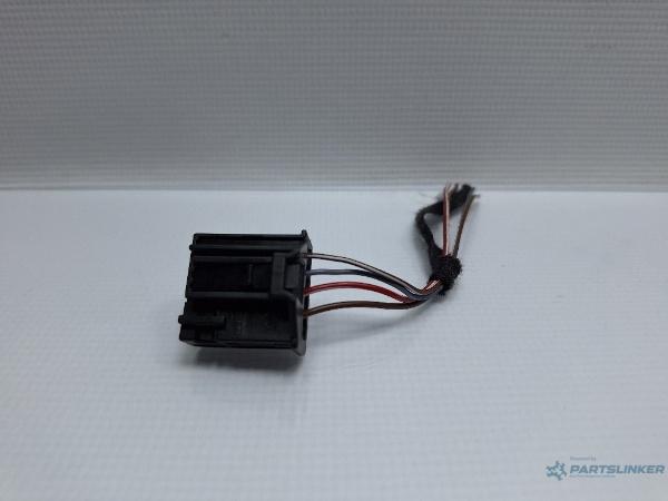 Mufa conector 4 pini AUDI A3 II Sportback (8PA) [ 2004 - 2015 ] TDI 16V (BKD, CBAB, CFFB, CLJA) 103KW|140HP OEM 6Q0972704
