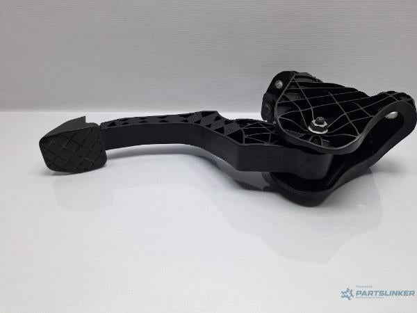 Pedala ambreiaj AUDI A3 II Sportback (8PA) [ 2004 - 2015 ] TDI 16V (BKD, CBAB, CFFB, CLJA) 103KW|140HP OEM 1K1721059ET