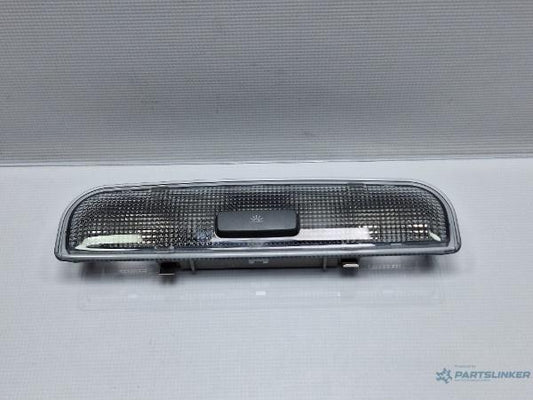 Plafoniera lumini pasageri AUDI A3 II Sportback (8PA) [ 2004 - 2015 ] TDI 16V (BKD, CBAB, CFFB, CLJA) 103KW|140HP OEM 8P0947111A