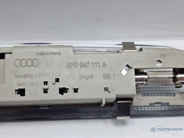 Plafoniera lumini pasageri AUDI A3 II Sportback (8PA) [ 2004 - 2015 ] TDI 16V (BKD, CBAB, CFFB, CLJA) 103KW|140HP 8P0947111A