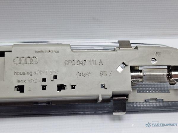Plafoniera lumini pasageri AUDI A3 II Sportback (8PA) [ 2004 - 2015 ] TDI 16V (BKD, CBAB, CFFB, CLJA) 103KW|140HP OEM 8P0947111A