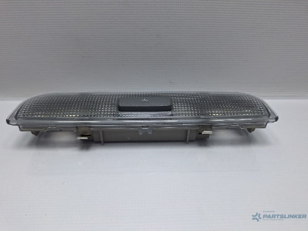 Plafoniera lumini pasageri AUDI A3 II Sportback (8PA) [ 2004 - 2015 ] TDI 16V (BKD, CBAB, CFFB, CLJA) 103KW|140HP 8P0947111A