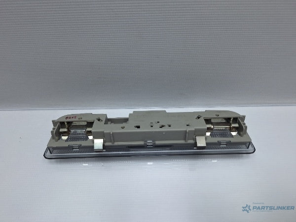 Plafoniera lumini pasageri AUDI A3 II Sportback (8PA) [ 2004 - 2015 ] TDI 16V (BKD, CBAB, CFFB, CLJA) 103KW|140HP 8P0947111A