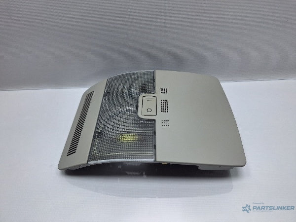 Plafoniera lumini AUDI A3 II Sportback (8PA) [ 2004 - 2015 ] TDI 16V (BKD, CBAB, CFFB, CLJA) 103KW|140HP 8P0947135D