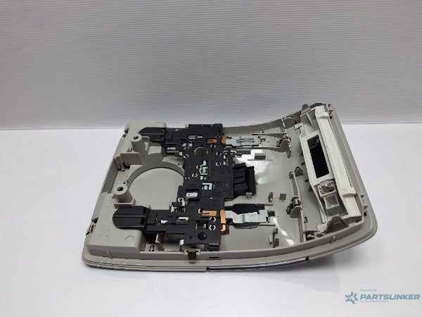 Plafoniera lumini AUDI A3 II Sportback (8PA) [ 2004 - 2015 ] TDI 16V (BKD, CBAB, CFFB, CLJA) 103KW|140HP 8P0947135D