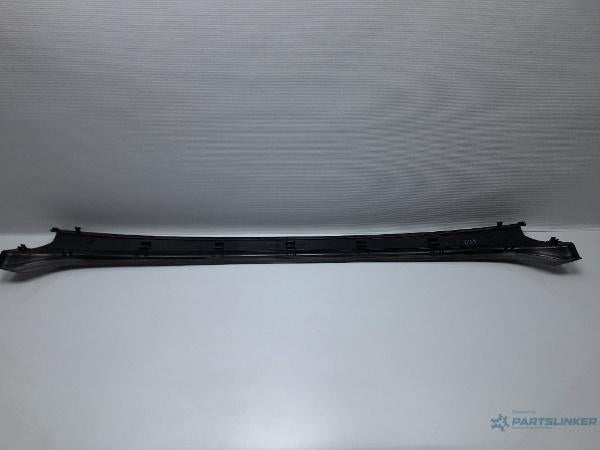 Ornament cheder caroserie haion AUDI A3 II Sportback (8PA) [ 2004 - 2015 ] TDI 16V (BKD, CBAB, CFFB, CLJA) 103KW|140HP OEM 8P4827229