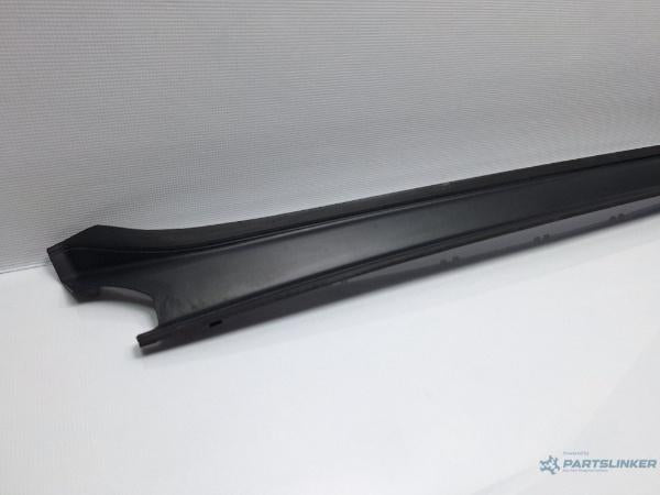 Ornament cheder caroserie haion AUDI A3 II Sportback (8PA) [ 2004 - 2015 ] TDI 16V (BKD, CBAB, CFFB, CLJA) 103KW|140HP OEM 8P4827229