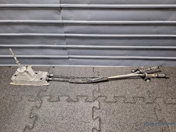 Timonerie AUDI A3 II Sportback (8PA) [ 2004 - 2015 ] TDI 16V (BKD, CBAB, CFFB, CLJA) 103KW|140HP OEM 1K0711049CJ