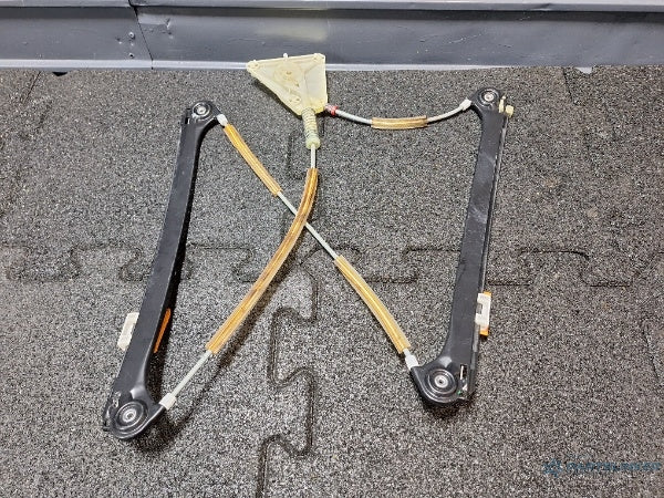 Macara geam electric dreapta fata AUDI A3 II Sportback (8PA) [ 2004 - 2015 ] TDI 16V (BKD, CBAB, CFFB, CLJA) 103KW|140HP 8P4837462B