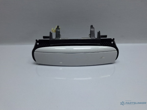 Maner exterior usa AUDI A3 II Sportback (8PA) [ 2004 - 2015 ] TDI 16V (BKD, CBAB, CFFB, CLJA) 103KW|140HP 4B0839885