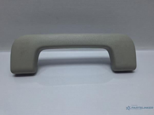 Maner plafon AUDI A3 II Sportback (8PA) [ 2004 - 2015 ] TDI 16V (BKD, CBAB, CFFB, CLJA) 103KW|140HP OEM 8P0857607M