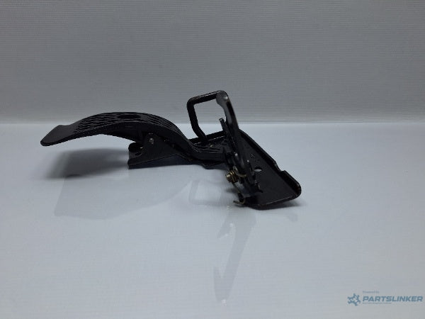 Maner deschidere capota AUDI A3 II Sportback (8PA) [ 2004 - 2015 ] TDI 16V (BKD, CBAB, CFFB, CLJA) 103KW|140HP 8P0823480A