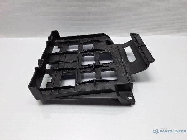 Suport ECU motor AUDI A3 II Sportback (8PA) [ 2004 - 2015 ] TDI 16V (BKD, CBAB, CFFB, CLJA) 103KW|140HP OEM 8P0906131