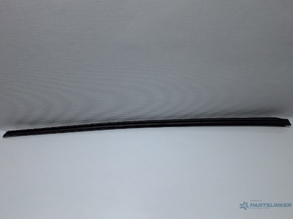 Cheder parbriz dreapta AUDI A3 II Sportback (8PA) [ 2004 - 2015 ] TDI 16V (BKD, CBAB, CFFB, CLJA) 103KW|140HP 8P0854328B