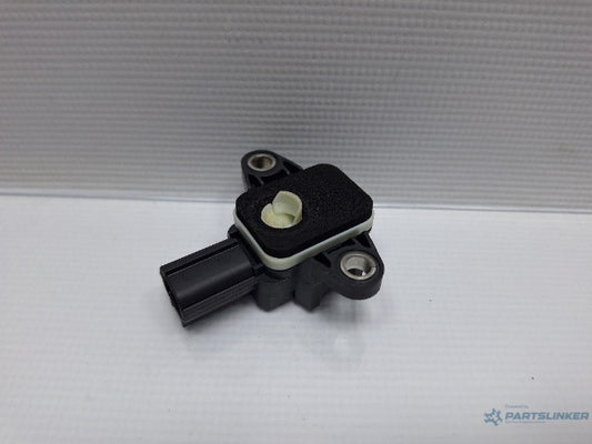 Senzor impact airbag AUDI A3 II Sportback (8PA) [ 2004 - 2015 ] TDI 16V (BKD, CBAB, CFFB, CLJA) 103KW|140HP 8P0955557