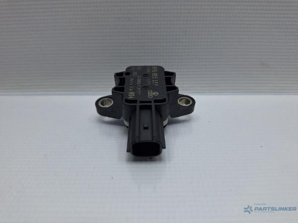 Senzor impact airbag AUDI A3 II Sportback (8PA) [ 2004 - 2015 ] TDI 16V (BKD, CBAB, CFFB, CLJA) 103KW|140HP OEM 8P0955557