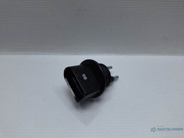 Senzor nivel lichid parbriz AUDI A3 II Sportback (8PA) [ 2004 - 2015 ] TDI 16V (BKD, CBAB, CFFB, CLJA) 103KW|140HP 7H0919376