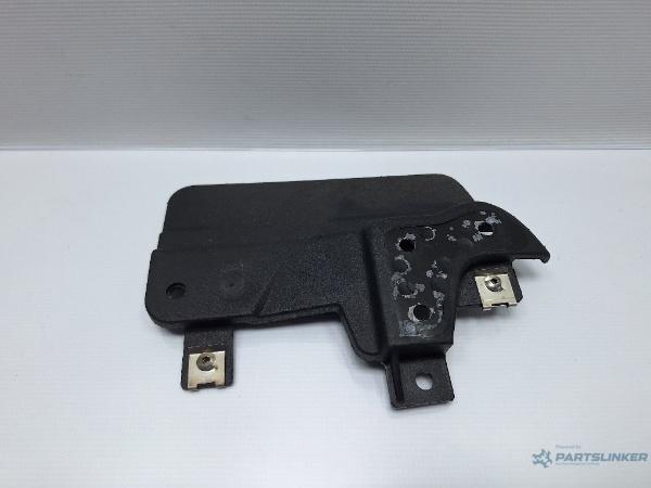 Aparatoare noroi dreapta spate AUDI A3 II Sportback (8PA) [ 2004 - 2015 ] TDI 16V (BKD, CBAB, CFFB, CLJA) 103KW|140HP OEM 8P0853834C