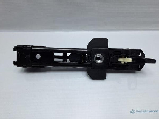 Reglaj inaltime centura fata AUDI A3 II Sportback (8PA) [ 2004 - 2015 ] TDI 16V (BKD, CBAB, CFFB, CLJA) 103KW|140HP OEM 8E0857833G