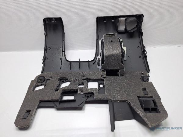 Ornament plansa bord AUDI A3 II Sportback (8PA) [ 2004 - 2015 ] TDI 16V (BKD, CBAB, CFFB, CLJA) 103KW|140HP OEM 8P1863075A