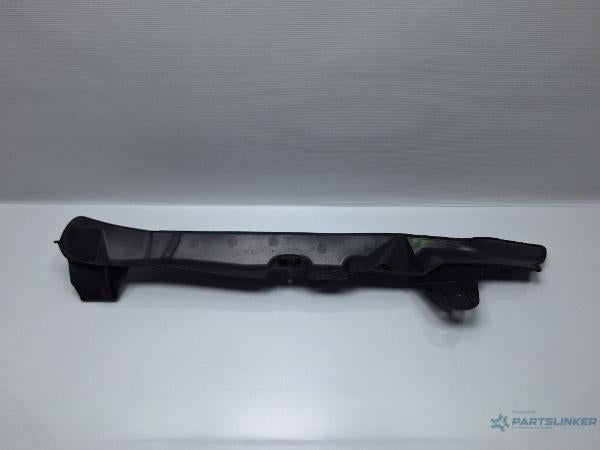 Aparatoare noroi dreapta fata AUDI A3 II Sportback (8PA) [ 2004 - 2015 ] TDI 16V (BKD, CBAB, CFFB, CLJA) 103KW|140HP OEM 8P0821112B