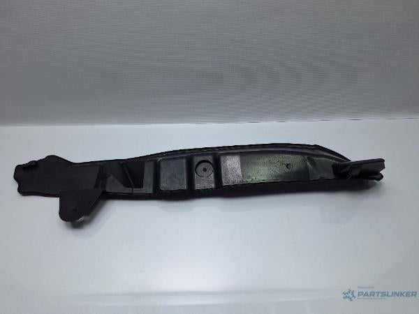 Aparatoare noroi dreapta fata AUDI A3 II Sportback (8PA) [ 2004 - 2015 ] TDI 16V (BKD, CBAB, CFFB, CLJA) 103KW|140HP OEM 8P0821112B