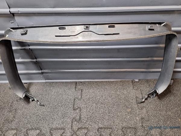 Ornament haion AUDI A3 II Sportback (8PA) [ 2004 - 2015 ] TDI 16V (BKD, CBAB, CFFB, CLJA) 103KW|140HP OEM 8P4867977C