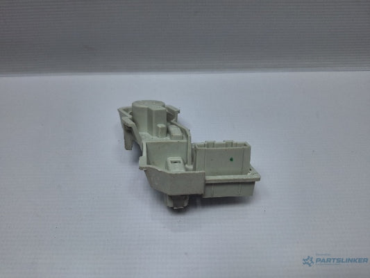 Soclu stop haion dreapta AUDI A3 II Sportback (8PA) [ 2004 - 2015 ] TDI 16V (BKD, CBAB, CFFB, CLJA) 103KW|140HP 8P4945258A