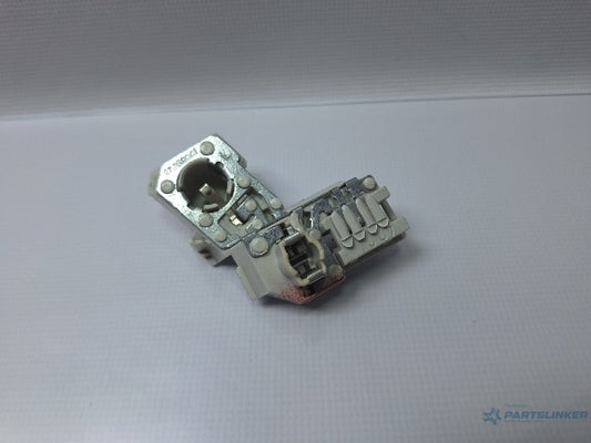 Soclu stop haion stanga AUDI A3 II Sportback (8PA) [ 2004 - 2015 ] TDI 16V (BKD, CBAB, CFFB, CLJA) 103KW|140HP 8P4945257A