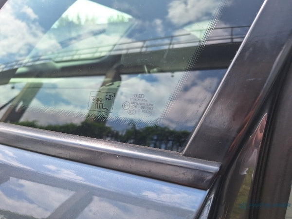 Geam fix lateral dreapta spate AUDI A3 II (8P1) [ 2003 - 2013 ] TDI (BKC, BLS, BXE) 77KW|105HP 8P4845300B