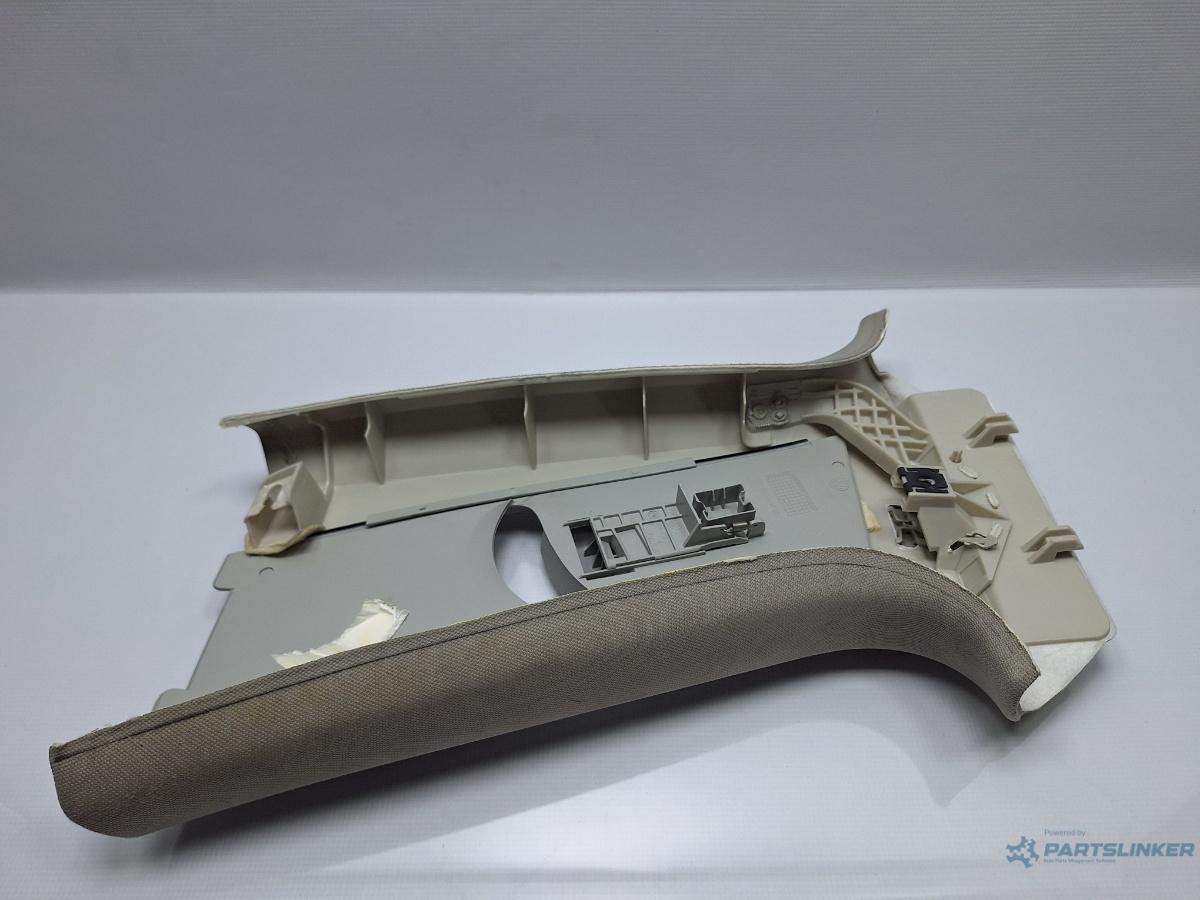 Ornament stalp centura stanga VOLKSWAGEN GOLF VI Variant (AJ5) [ 2009 - 2013 ] TDI (CAYC) 77KW|105HP OEM 1K5867244G
